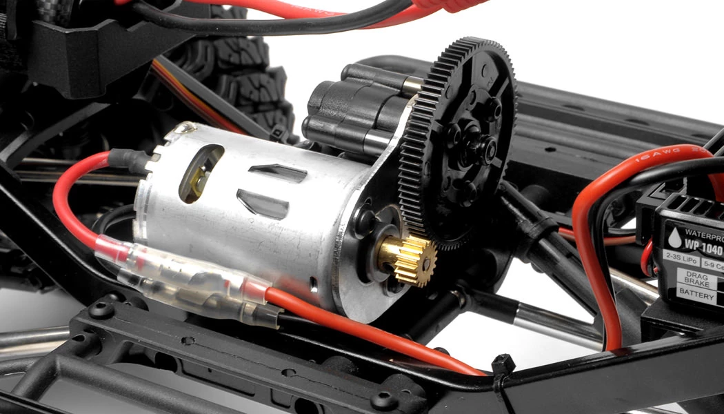 Exceed RC Rock Crawler Car 1/10 Scale 2.4Ghz MadVolt 4WD Electric Remote Control RTR Ready To Run W/ Waterproof Electronics (Blue) 7 Exceed RC Rock Crawler Car 1/10 Scale 2.4Ghz MadVolt 4WD Electric Remote Control RTR Ready To Run W/ Waterproof Electronics (Blue) - Image 7