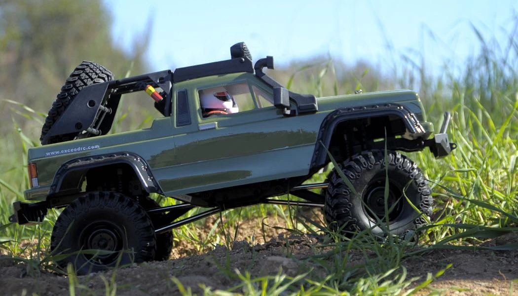 Exceed RC Rock Crawler Car 1/10 Scale 2.4Ghz MadVolt 4WD Electric Remote Control RTR Ready To Run W/ Waterproof Electronics (Blue) 15 Exceed RC Rock Crawler Car 1/10 Scale 2.4Ghz MadVolt 4WD Electric Remote Control RTR Ready To Run W/ Waterproof Electronics (Blue) - Image 15