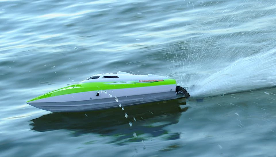 UDI 012 Power 2.4G RC Boat High Speed Racing Yacht (Green) 16 UDI 012 Power 2.4G RC Boat High Speed Racing Yacht (Green) - Image 16