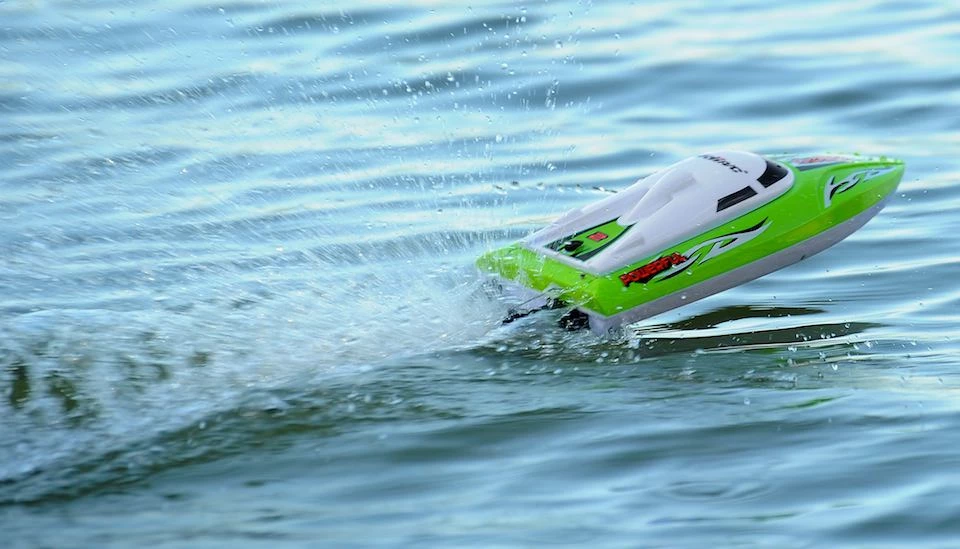 UDI 012 Power 2.4G RC Boat High Speed Racing Yacht (Green) 19 UDI 012 Power 2.4G RC Boat High Speed Racing Yacht (Green) - Image 19