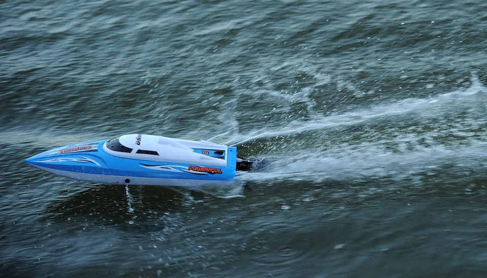 UDI 012 Power 2.4G RC Boat High Speed Racing Yacht (Blue) 16 UDI 012 Power 2.4G RC Boat High Speed Racing Yacht (Blue) - Image 16