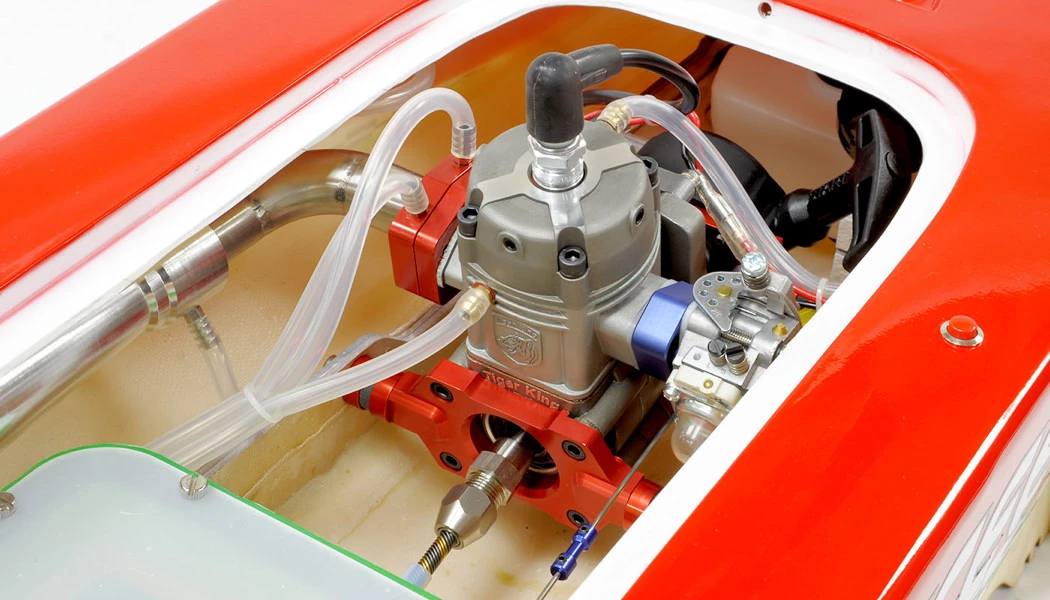 Exceed Racing Fiberglass Vee QJ260PUM 26cc W/o Clutch Gas Powered RC 1300mm Almost Ready To Run Speed Boat (ARTR) 6 Exceed Racing Fiberglass Vee QJ260PUM 26cc W/o Clutch Gas Powered RC 1300mm Almost Ready To Run Speed Boat (ARTR) - Image 6