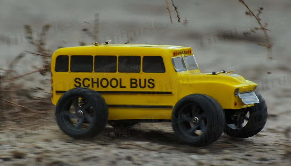Iron Track Electric Yellow Bus 1:18 4WD Truck Ready To Run RC Remote Control Radio Car 20 Iron Track Electric Yellow Bus 1:18 4WD Truck Ready To Run RC Remote Control Radio Car - Image 20